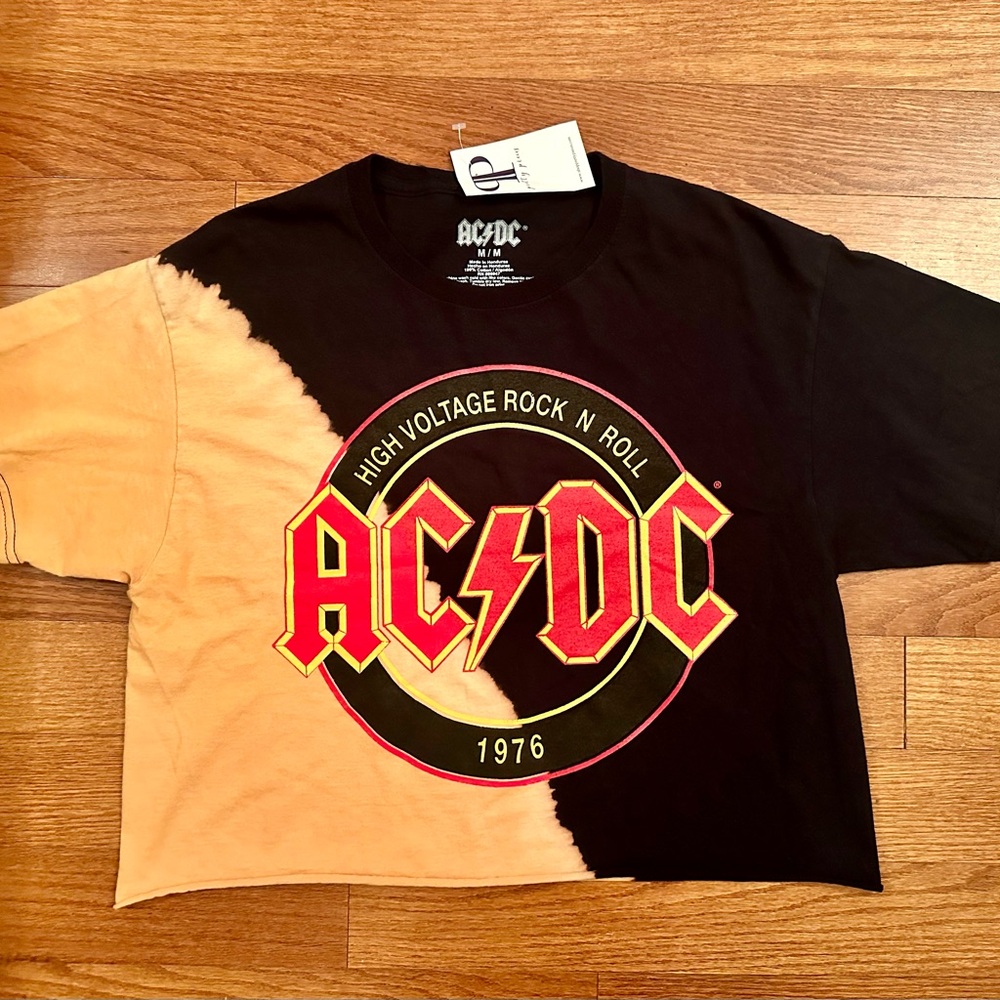 NWT Black & Yellow AC/DC Cropped T-shirt Sz M